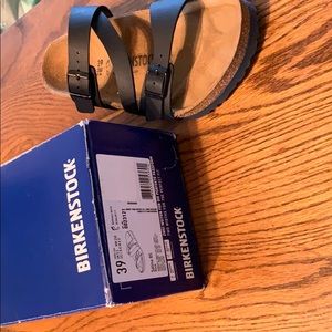 black leather Birkenstock 39 Salina reg fit